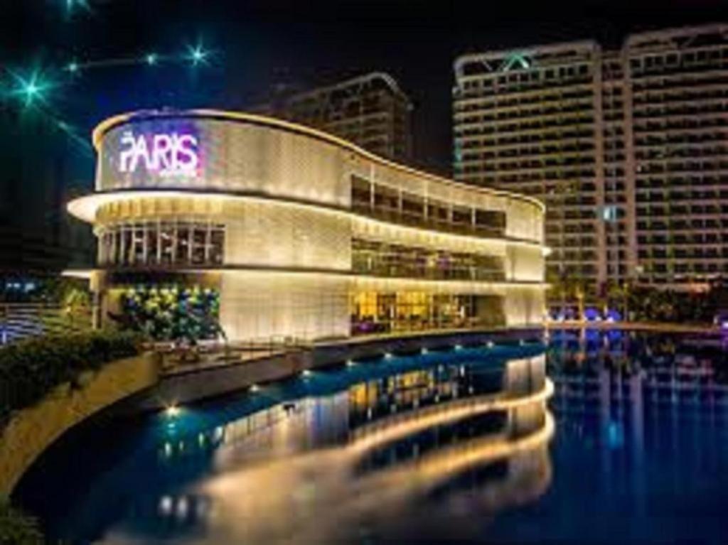Azure Urban Resort A3 Near Airport Mall With Balcony Wavepool Манила Экстерьер фото